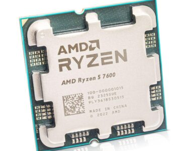 AMD Ryzen 5 7600 AM5 processor chip top view