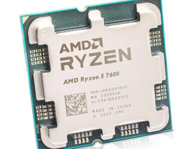 AMD Ryzen 5 7600 AM5 processor chip top view