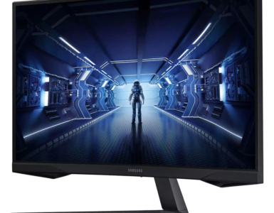 Samsung Odyssey G5 27 inch curved gaming monitor, one of the best gaming monitors under Rs. 100,000 in Pakistan