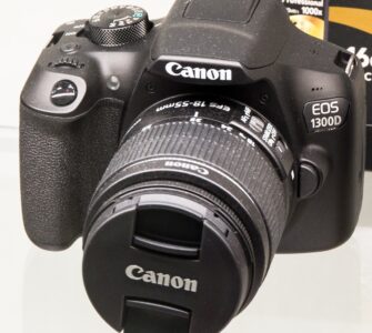 Canon EOS 1300D DSLR camera price in Pakistan