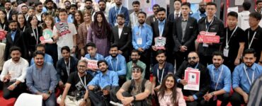 itel Energy team at Solar Pakistan Expo 2026 with Sparta inverter placards