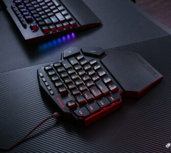 Redragon K585 DITI one-hand gaming keypad