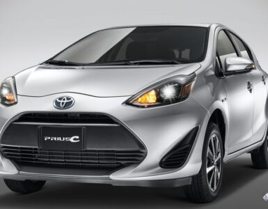 Toyota Aqua hybrid hatchback front view
