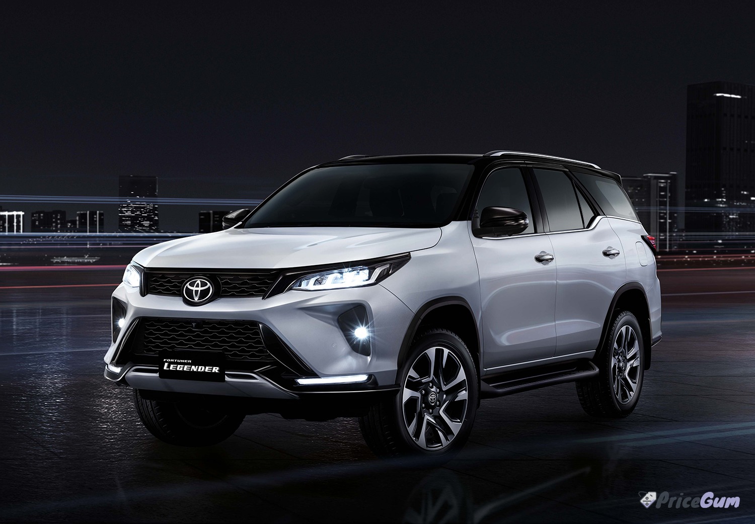 Toyota Fortuner Legender front view in Pakistan